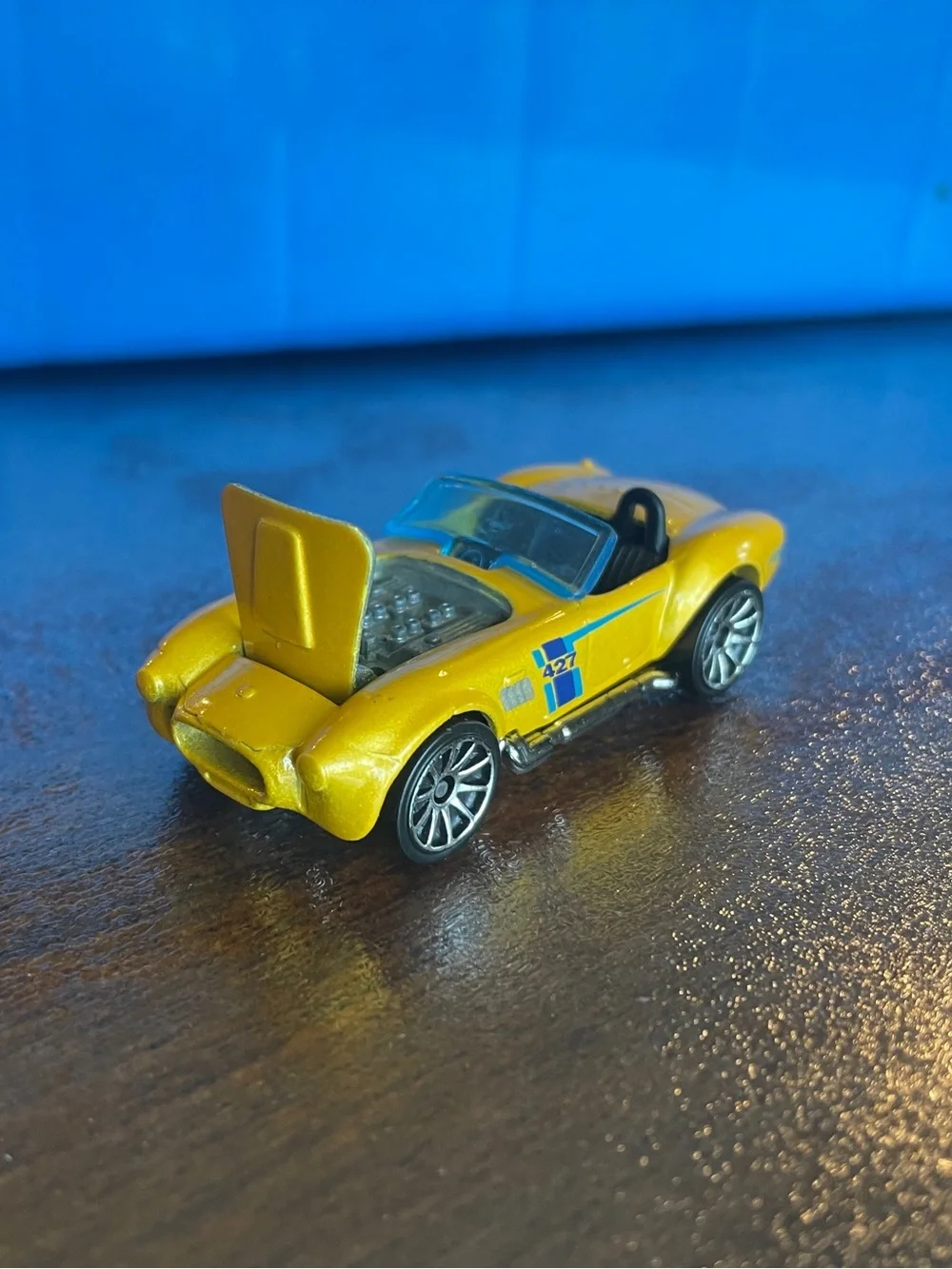 1982 Hot Wheels Shelby Cobra  427  Hood opens 1;64